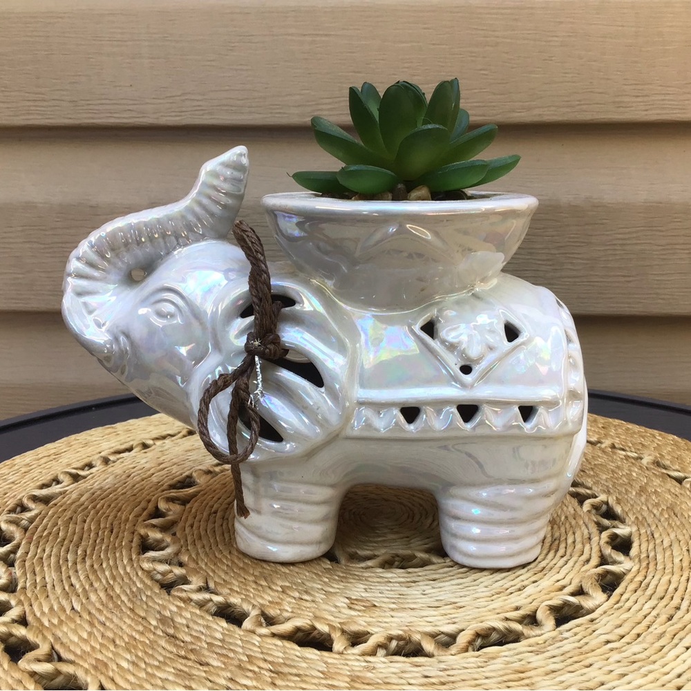Ceramic Elephant, Iridescent White wi/ Potpourri & Faux Plant